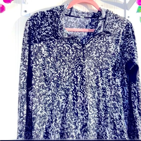 Lululemon Water Bound Hoodie Sz 8 - Picture 6 of 11